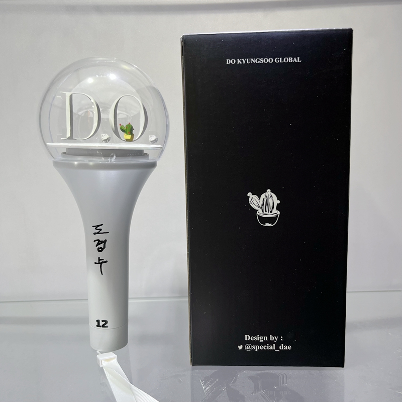 Rotation logo light stick